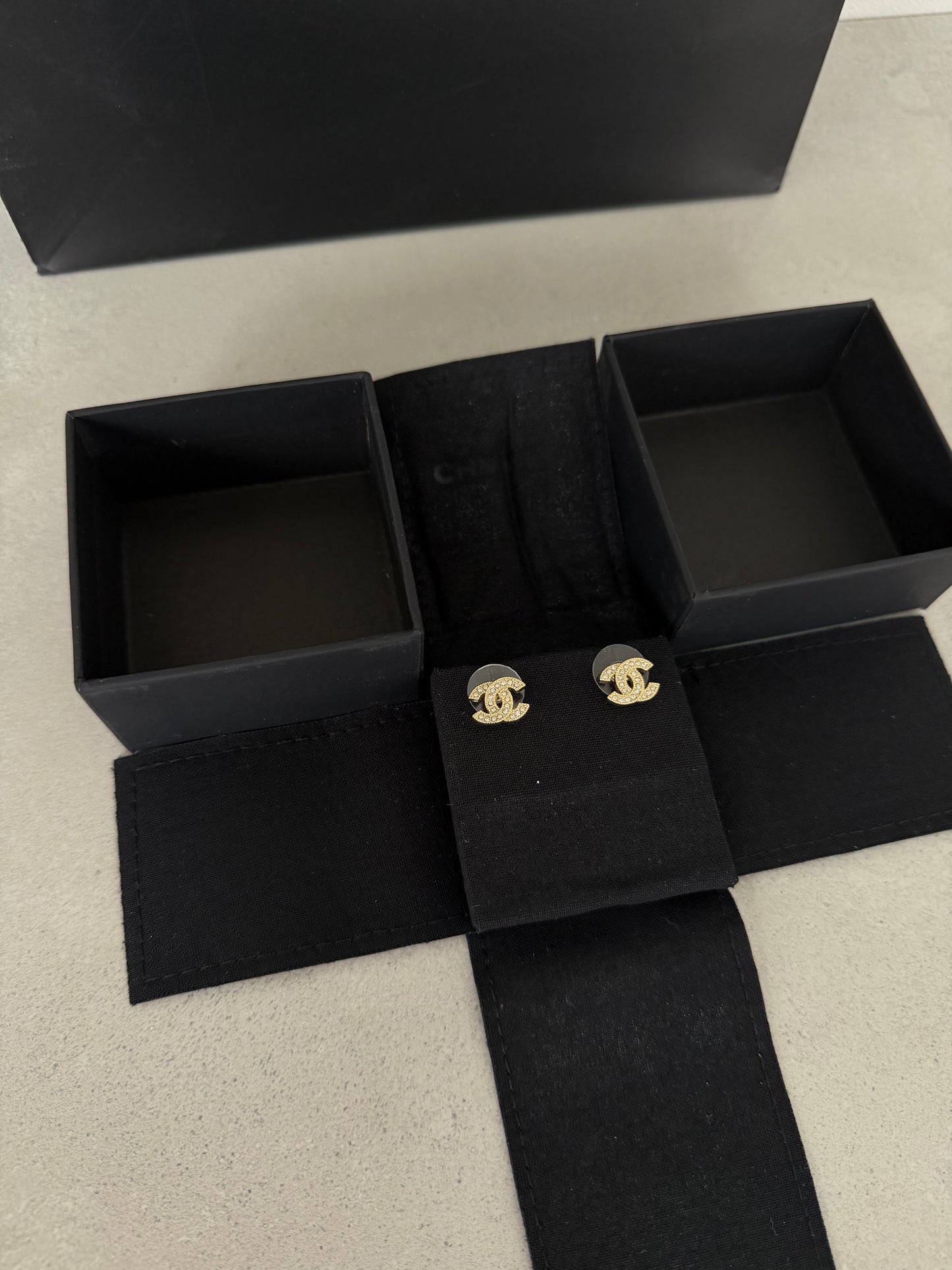 Aretes CC diamantes - 5472