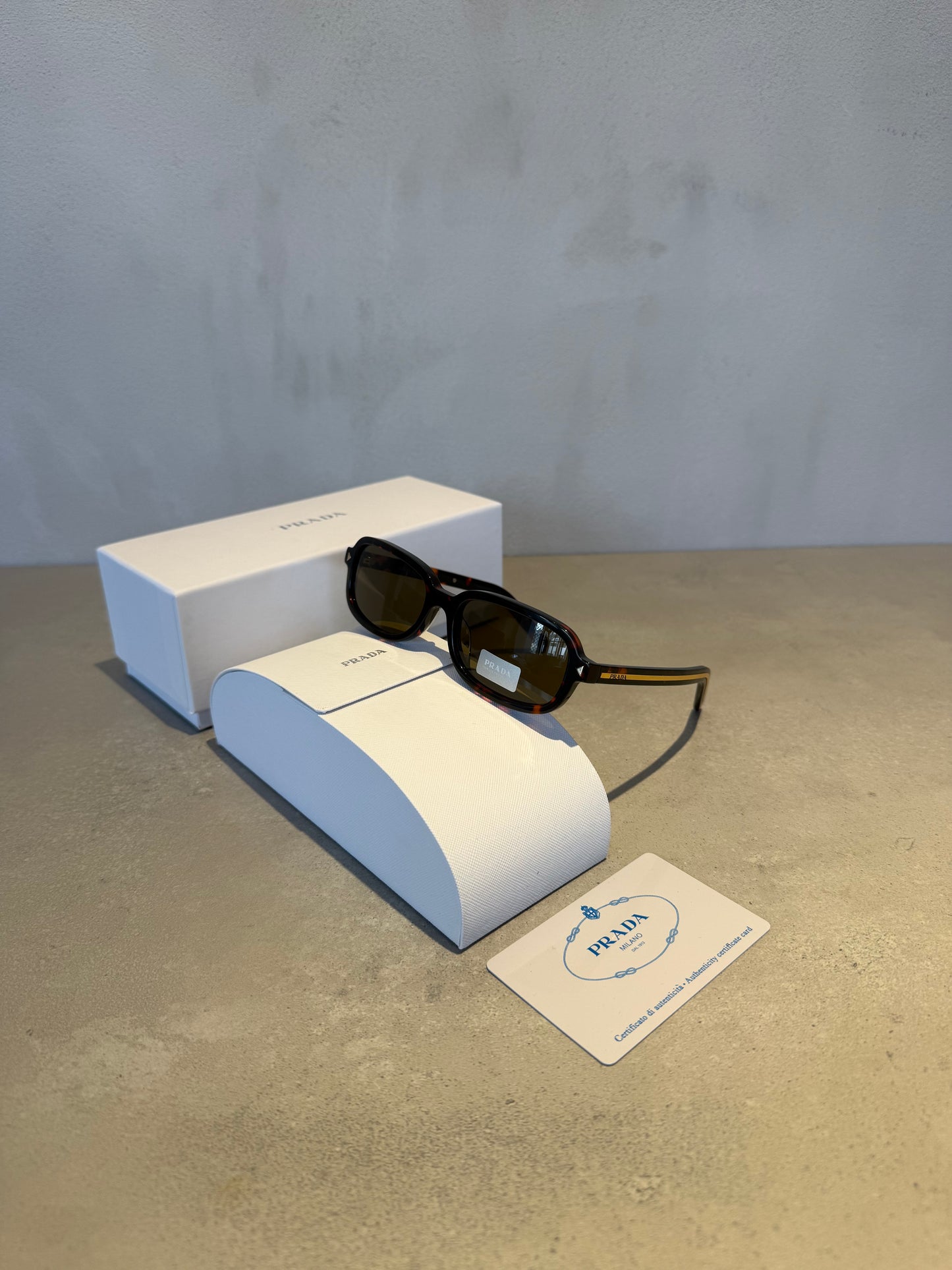 Gafas de sol PR cuadrado tortoise 5670