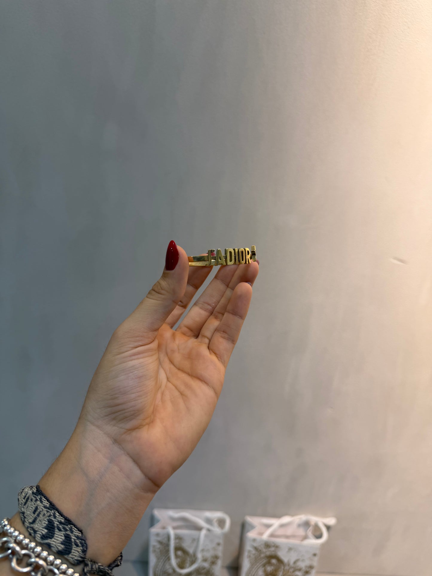 Pulsera CD Estrella – Minimalismo con Toque Iconográfico -5051