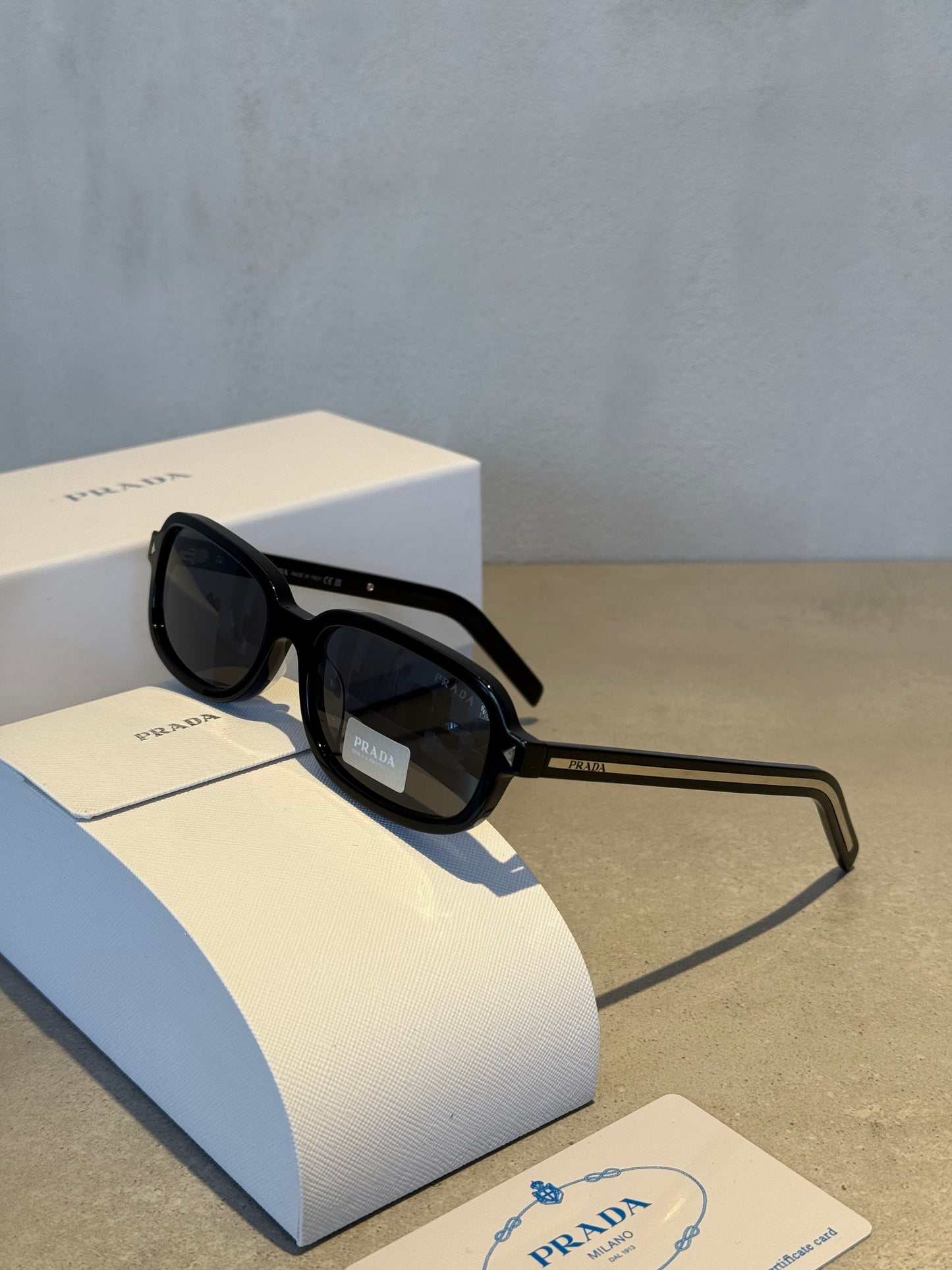 Gafas de sol PR cuadrado black 5669