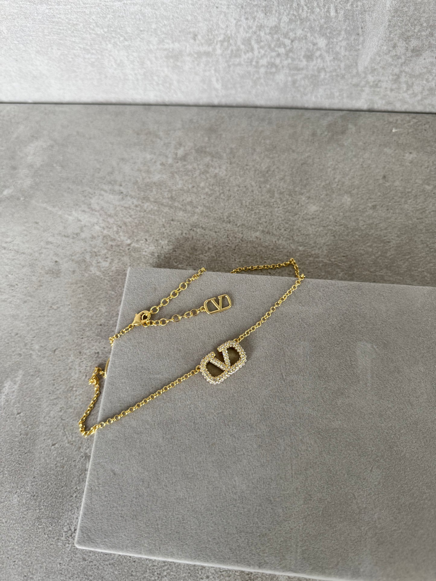 Collar VLNTINO dorado - 5480