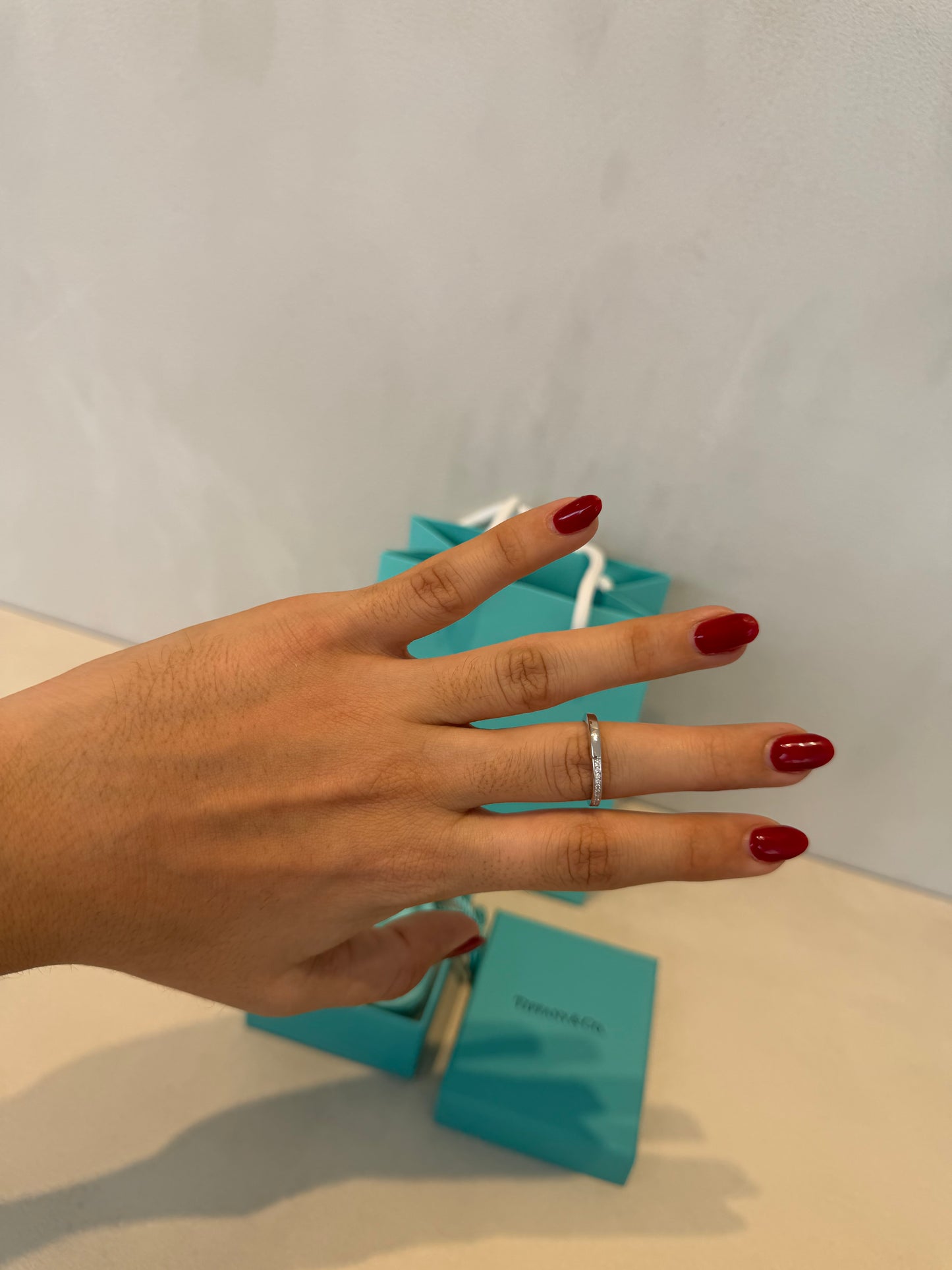 Anillo TIF plateado y diamantes -5178