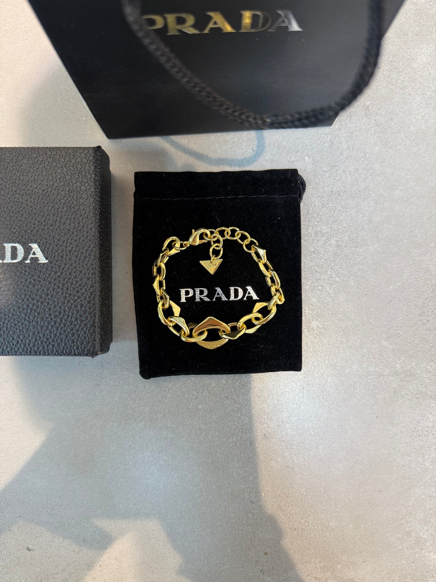 Pulsera PR dorada -5298