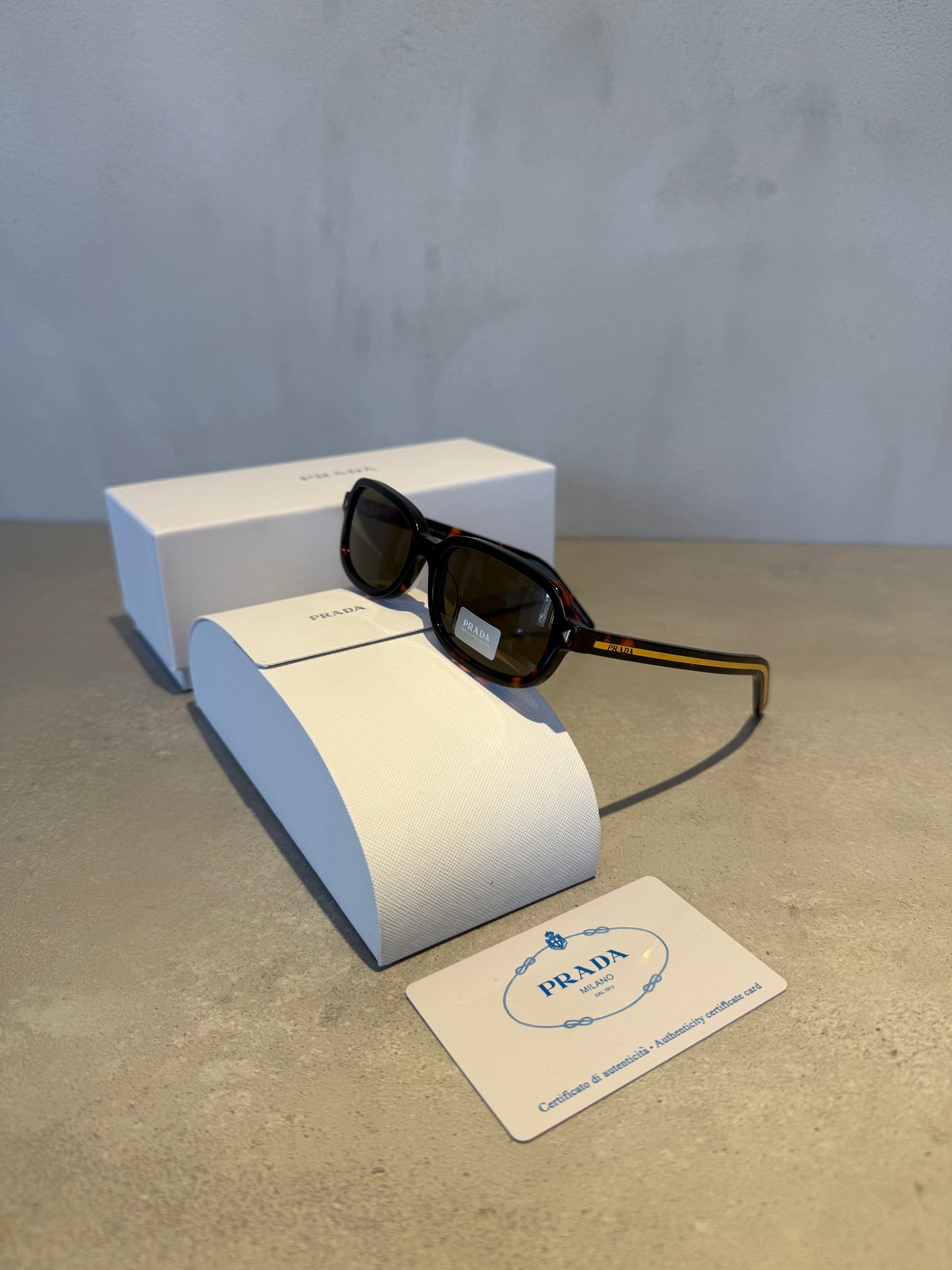 Gafas de sol PR cuadrado tortoise 5670