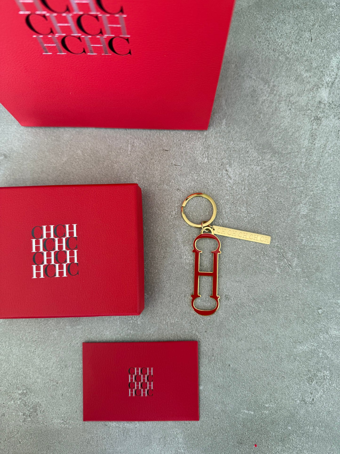 Llavero CH rojo