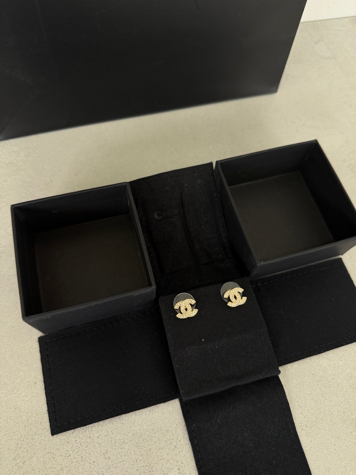 Aretes CC diamantes - 5472