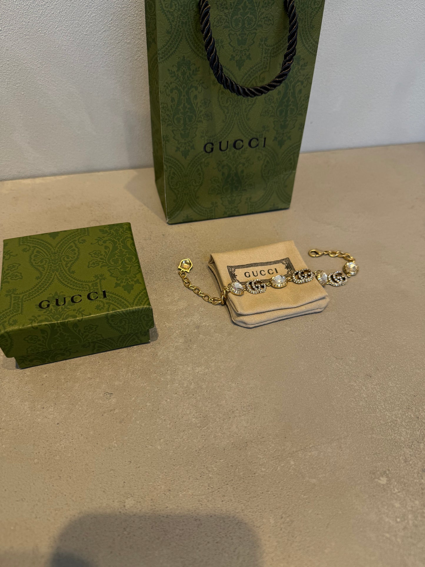 Pulsera GG logos con diamantes