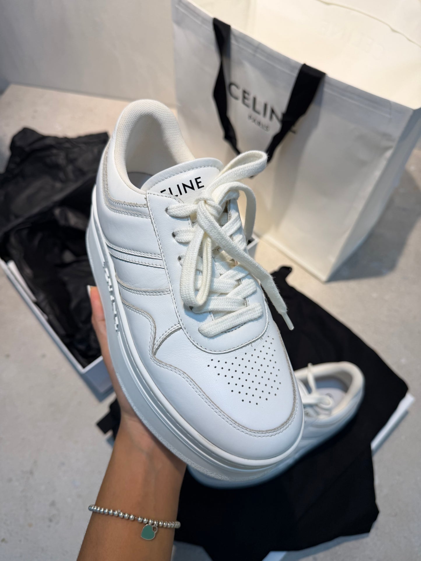 ZPT Tenis Pre-Loved Celine 100% originales talla 36 - 5431
