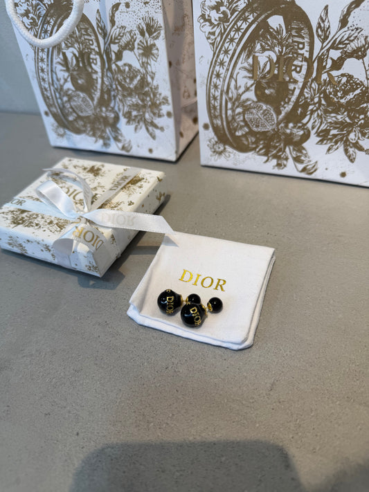 Aretes CD perla negra