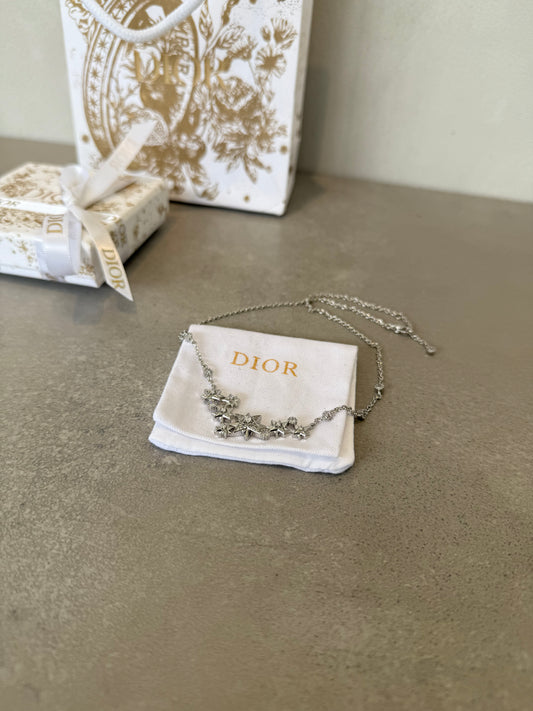 Collar CD estrellas plateado