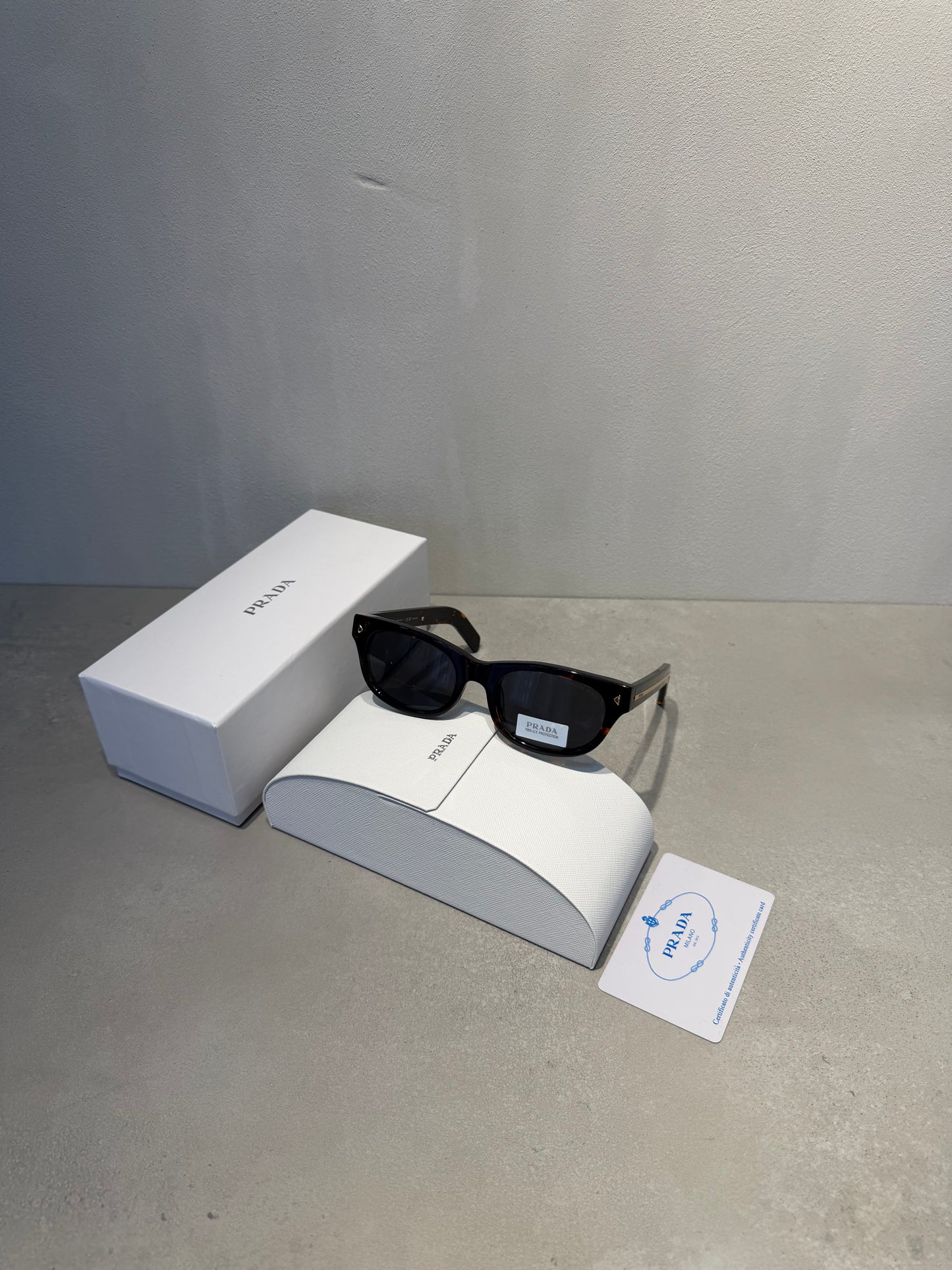 Gafas de sol PR tortoise negro - 5606