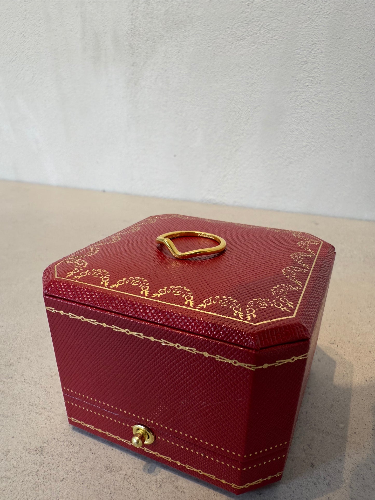 Anillo PAND dorado wave