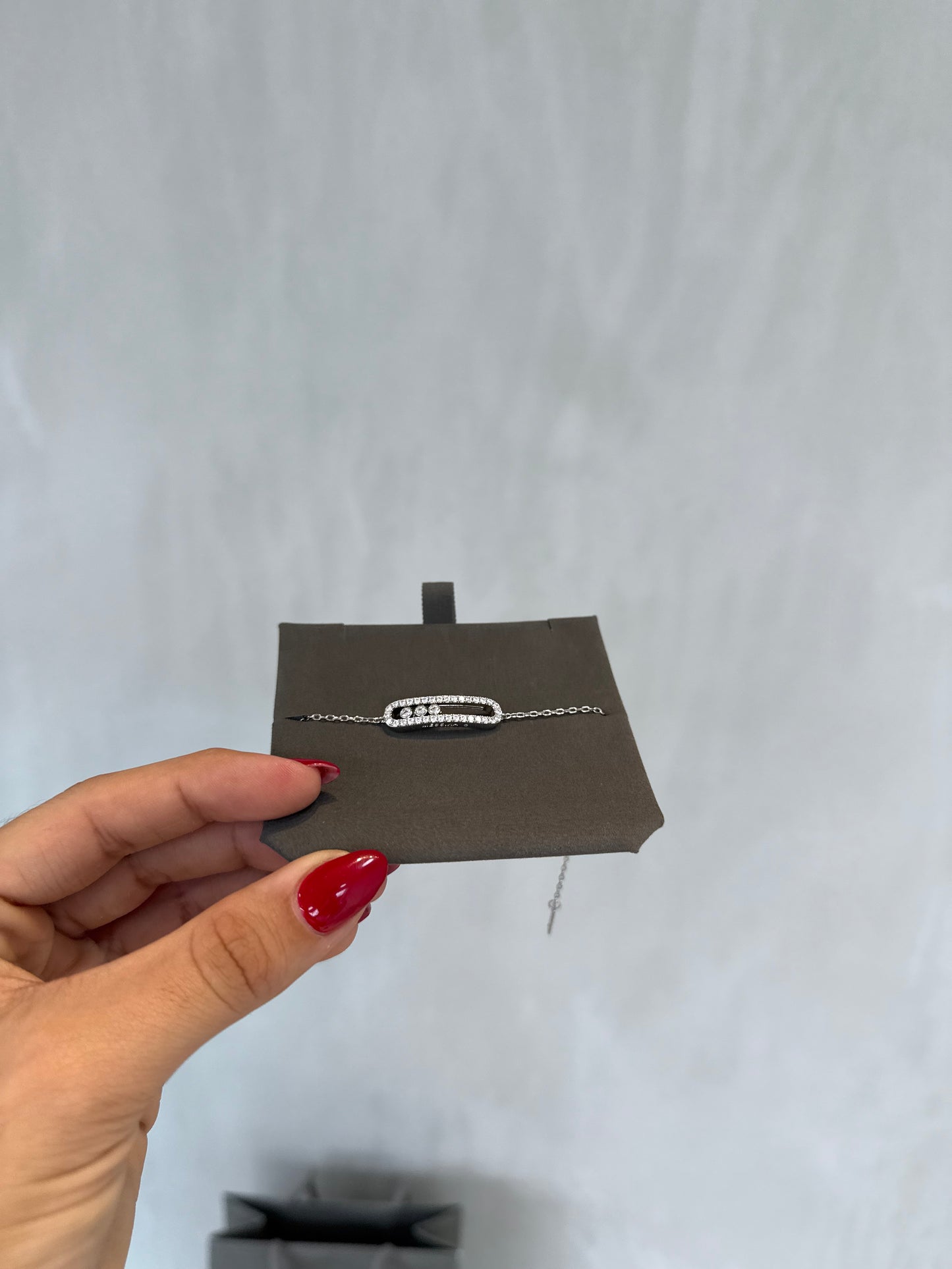 Pulsera Messika plateada con diamantes