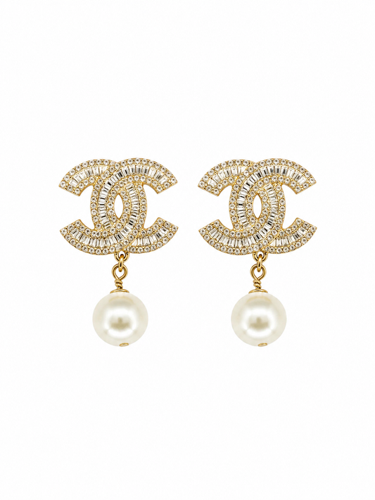 Aretes CC dorados con diamantes y perla colgante -5082
