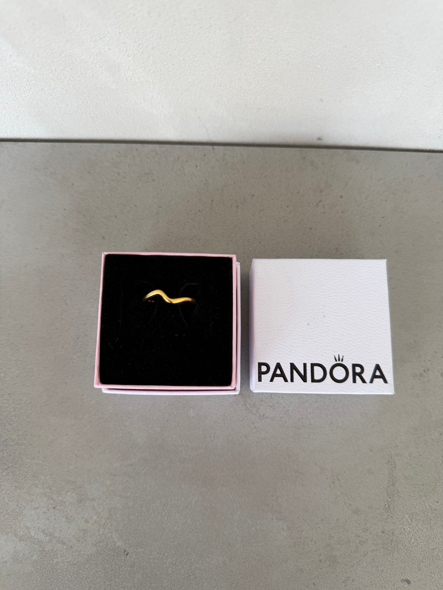 Anillo PAND dorado wave -5257