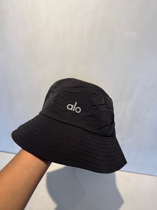 Sombrero Alo negro con letra gris