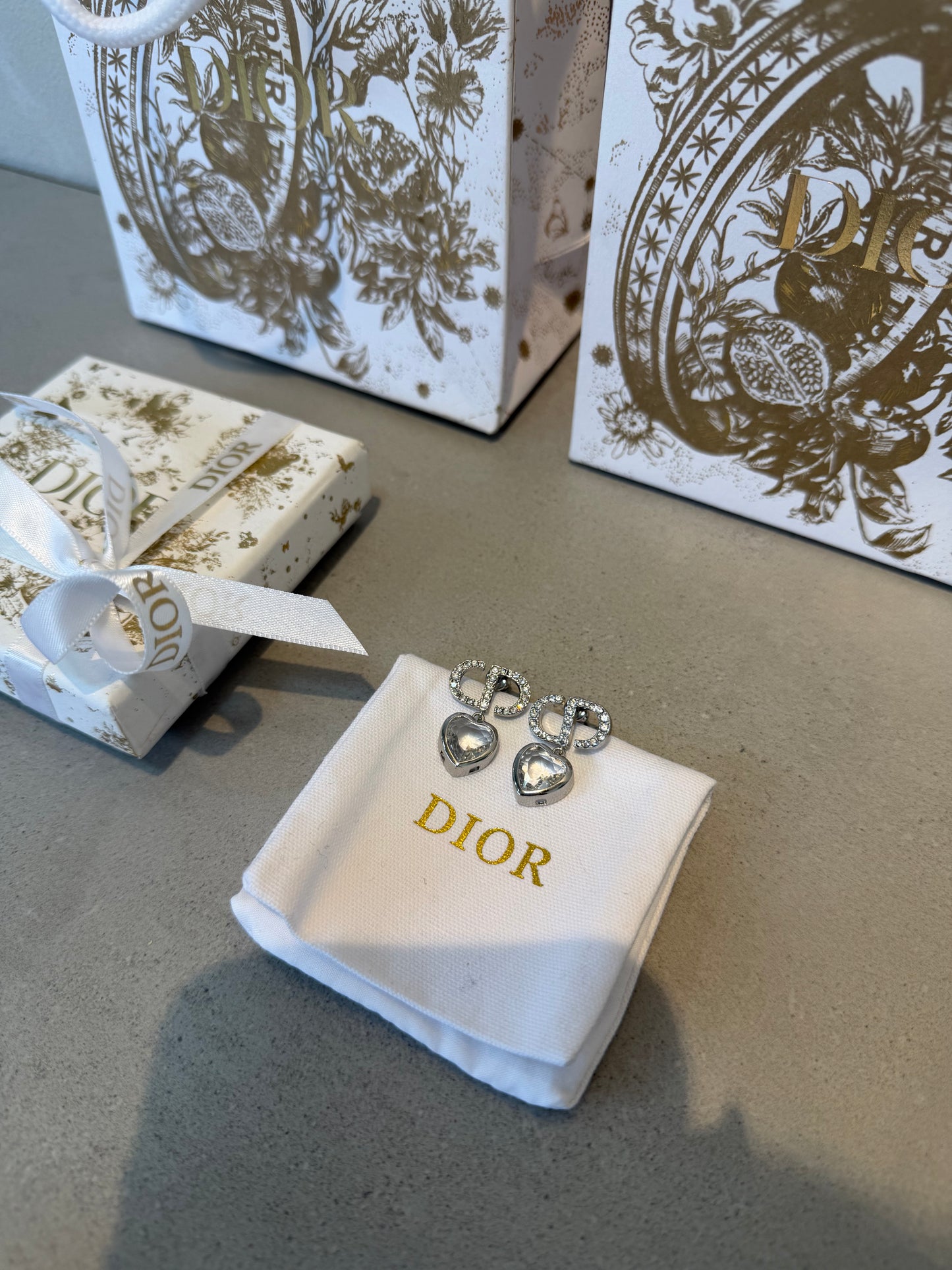 Aretes CD gema corazon