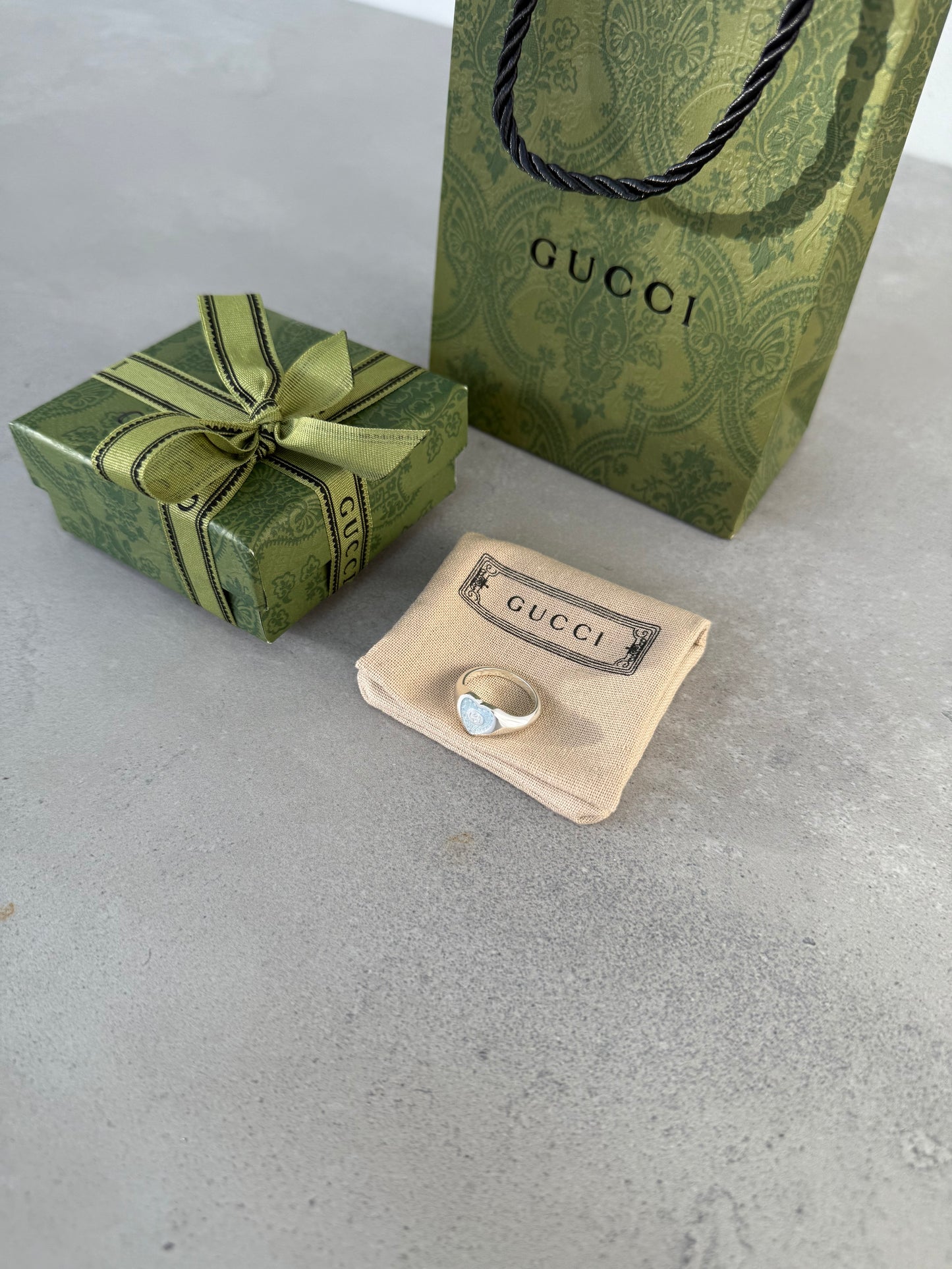 Anillo GG corazón turquesa