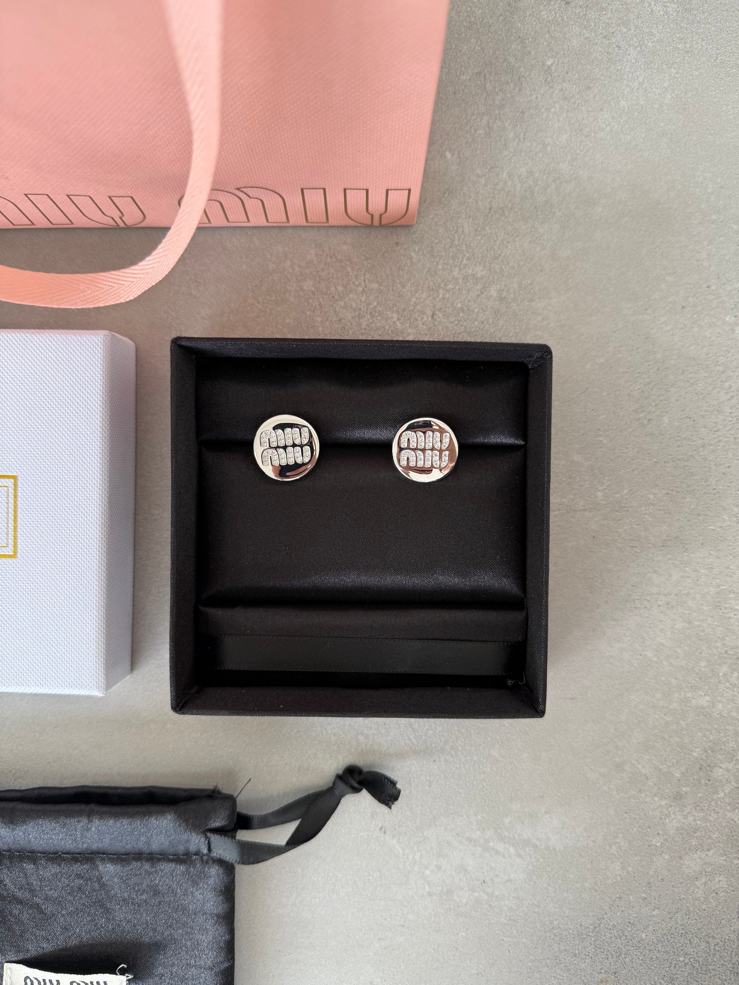 Aretes MM plateados - 5459