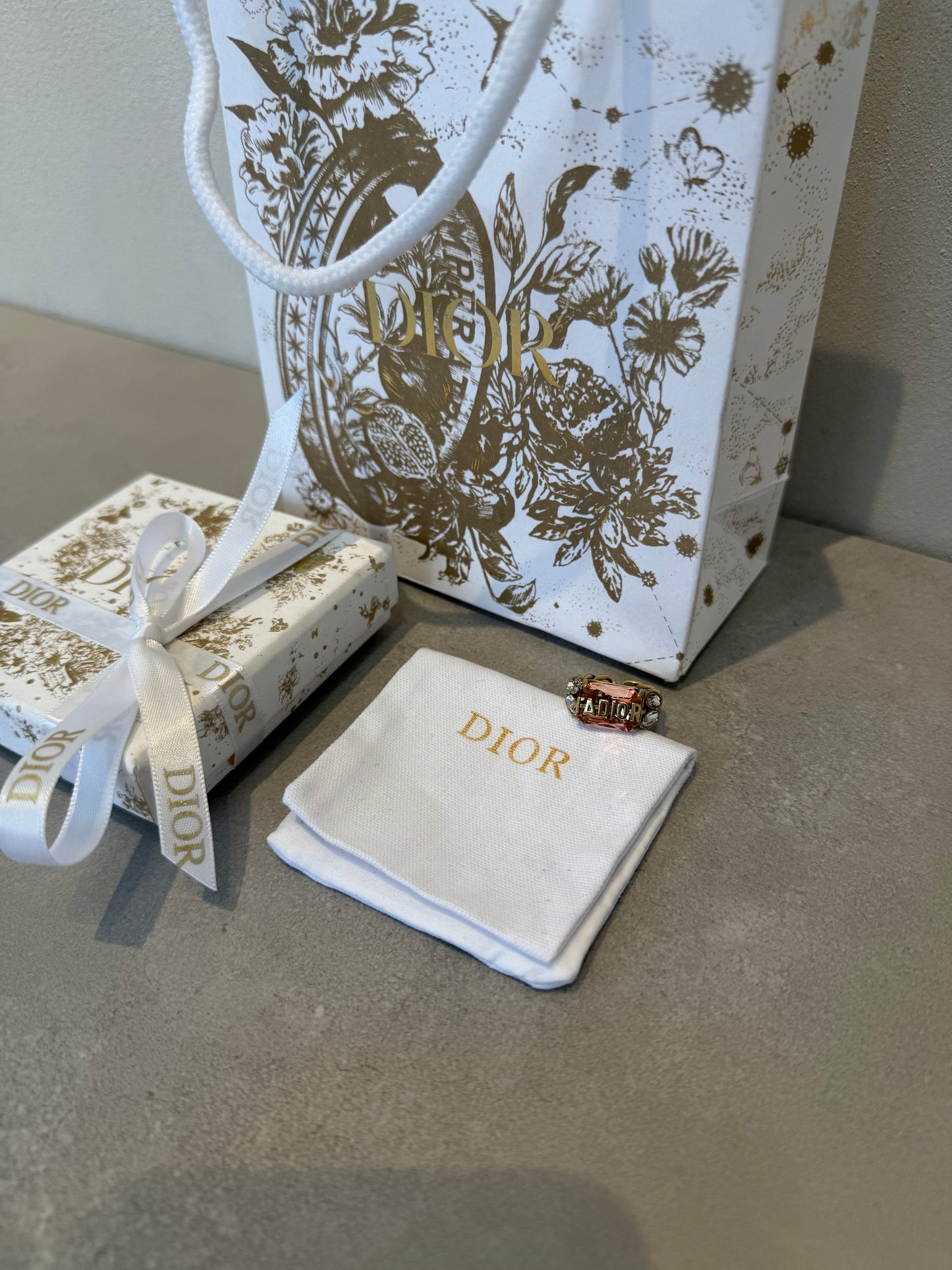 Aretes CD gema TALLA PENDIENTE