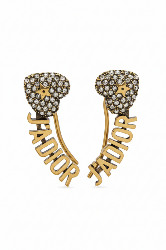 Aretes CD Corazón – Detalle Romántico y Elegante -5009