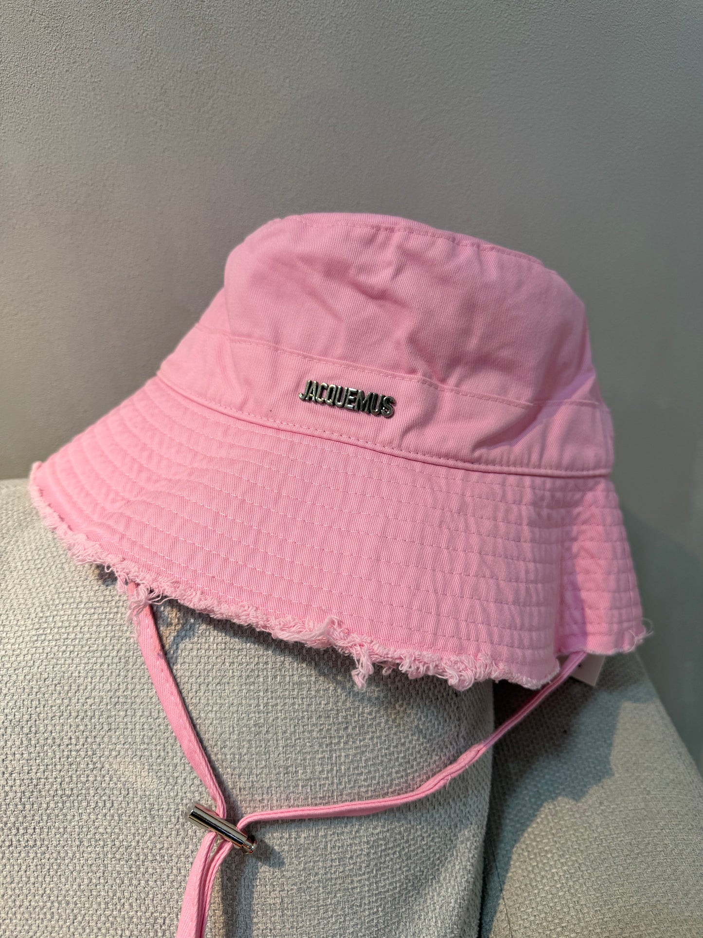 Sombrero Jacquemus rosa -5342