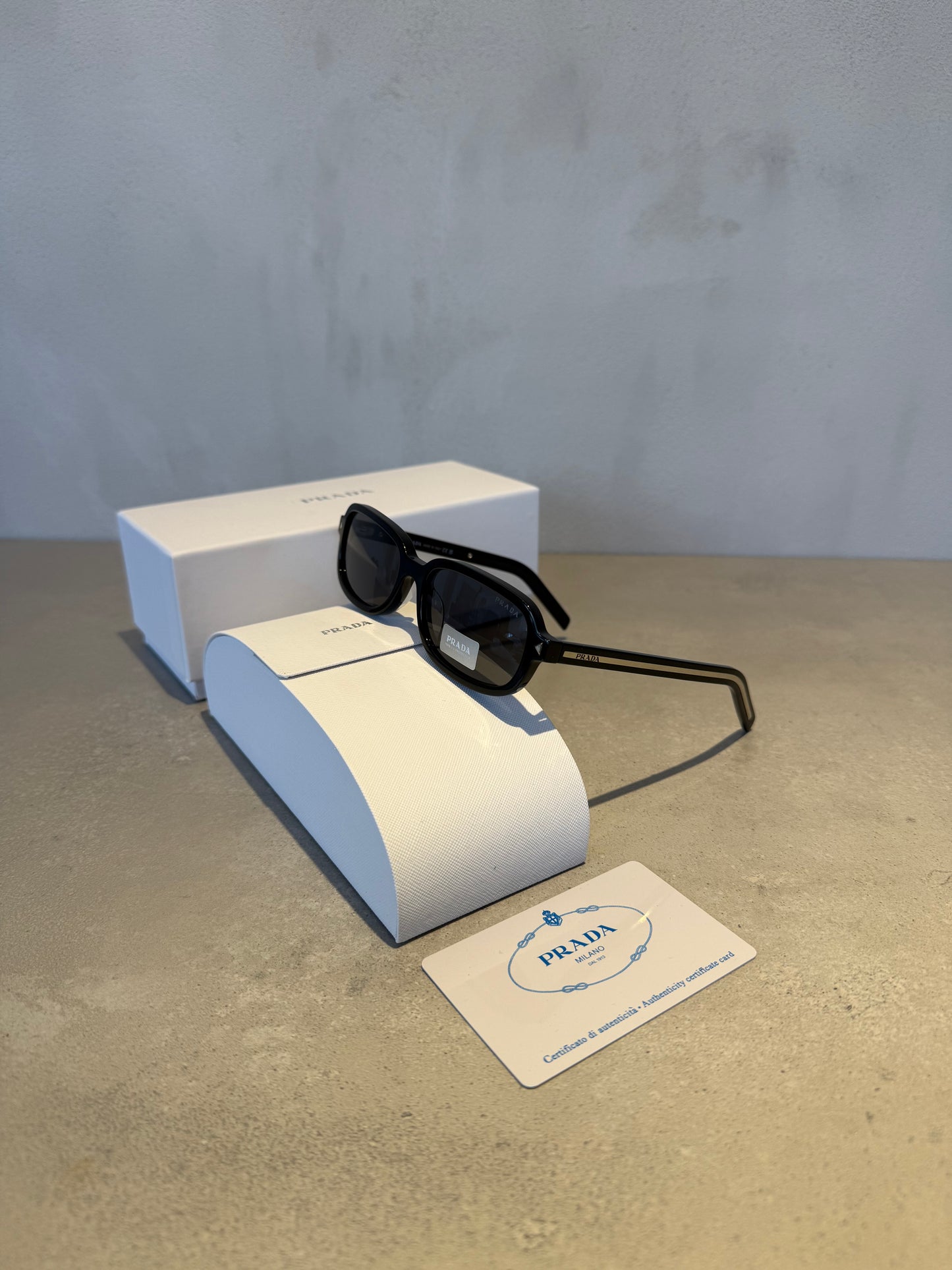 Gafas de sol PR cuadrado black 5669