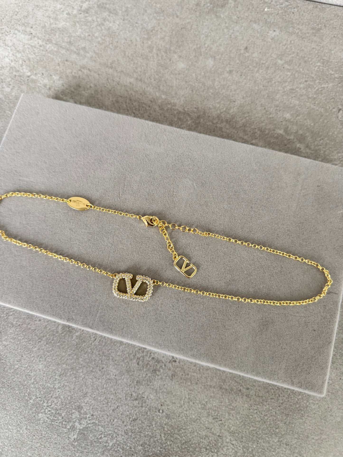 Collar VLNTINO dorado