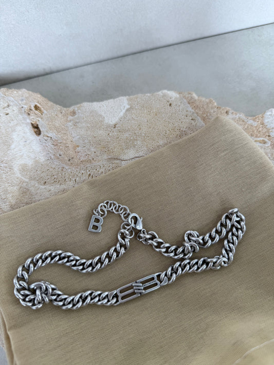 Cadena BLENCIG plateada con letra B