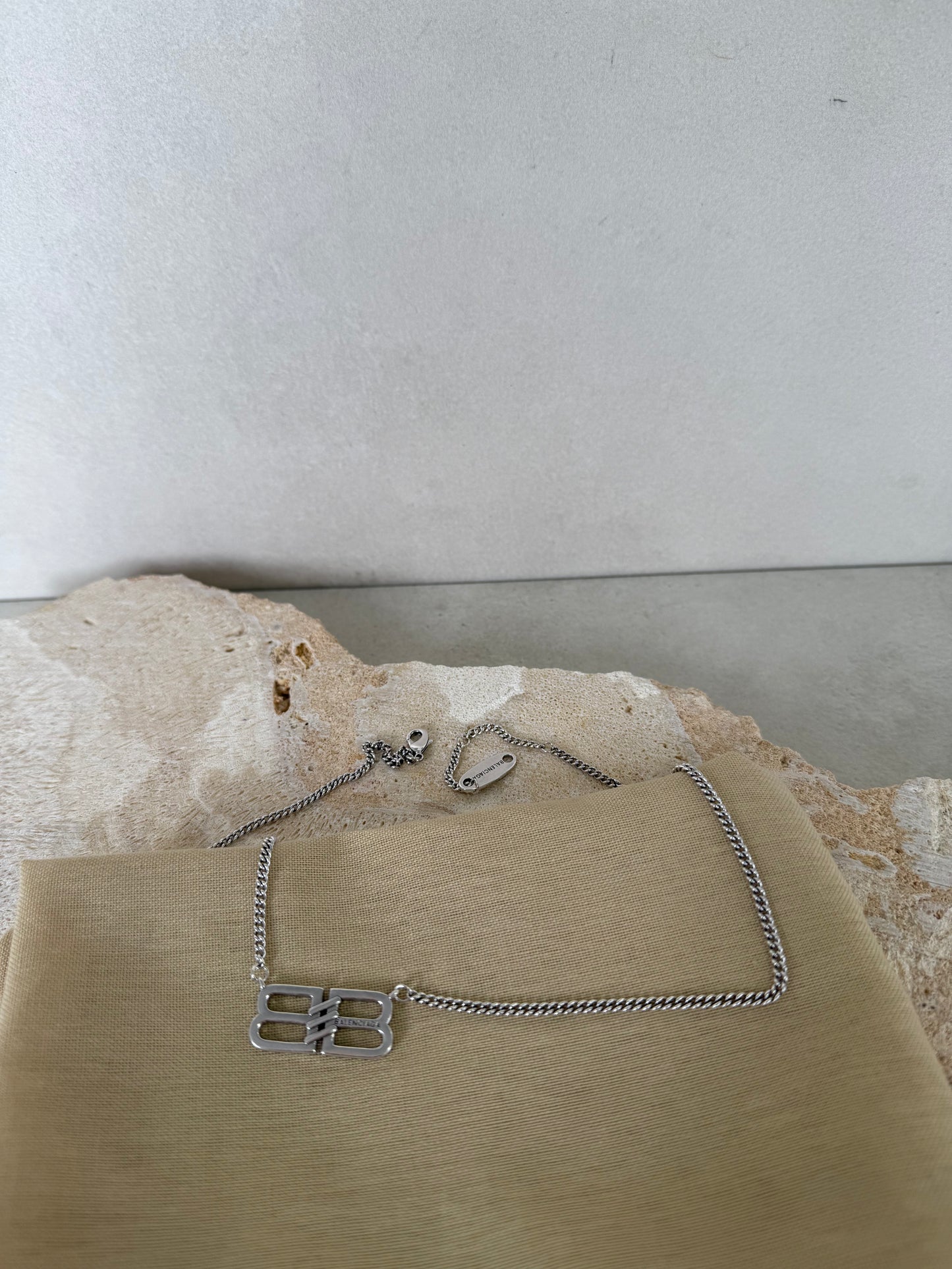 Cadena BLENCIG plateada con doble B grande