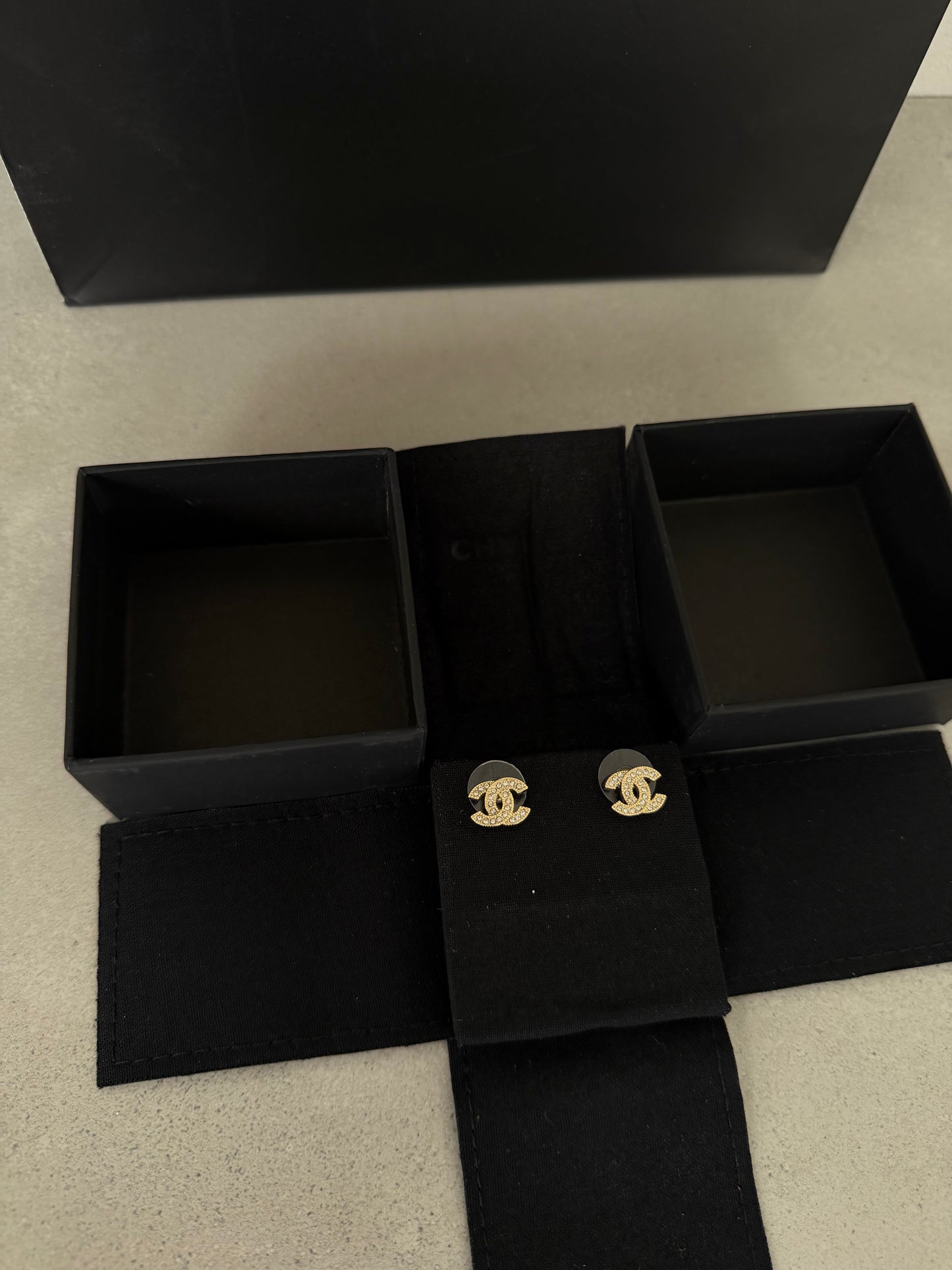 Aretes CC diamantes - 5472