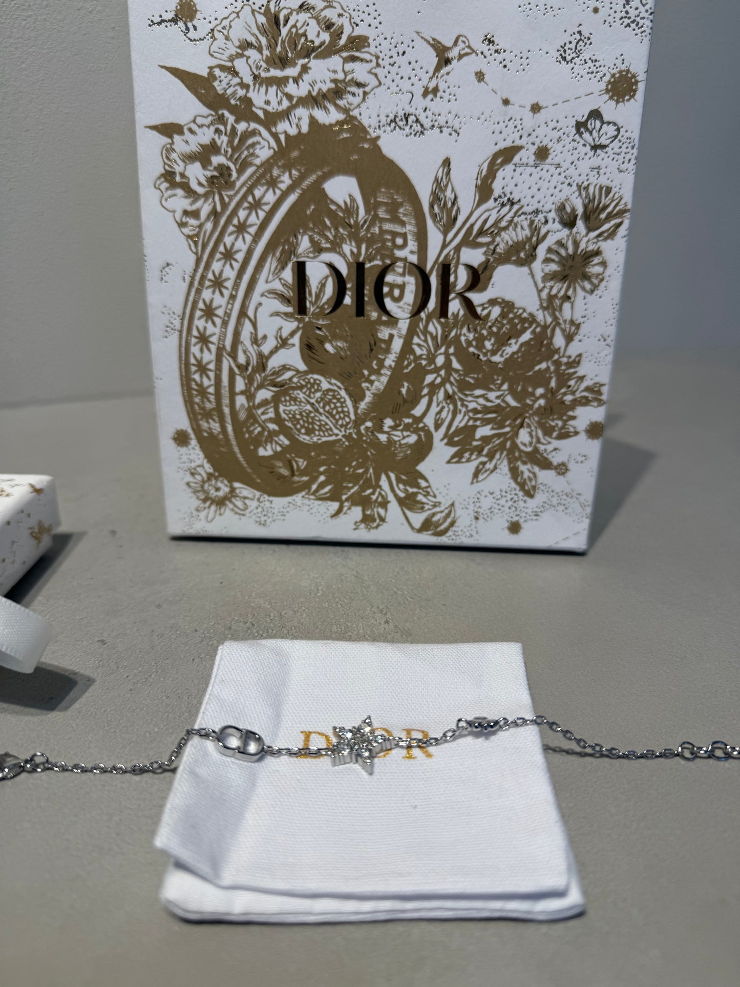Pulsera CD plateada estrella trébol - 5565