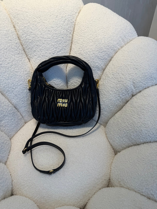 Bolso MM negro 5610