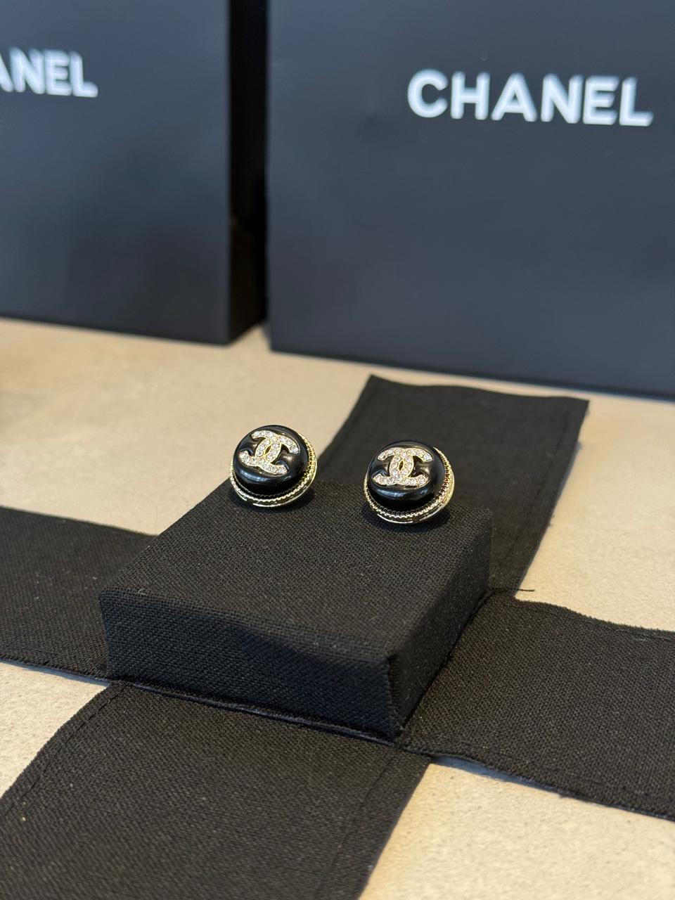 Aretes CC círculo ónix -5063
