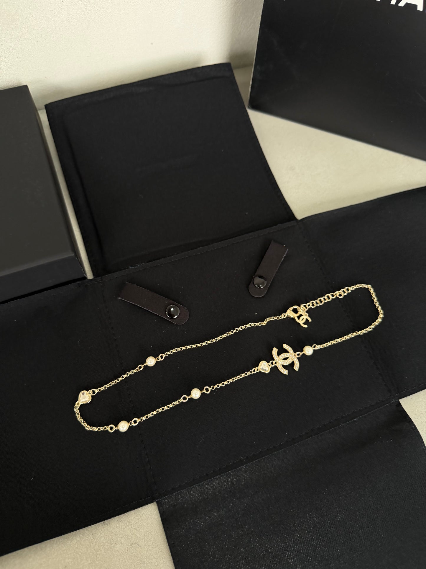 Collar CC dorado - 5467