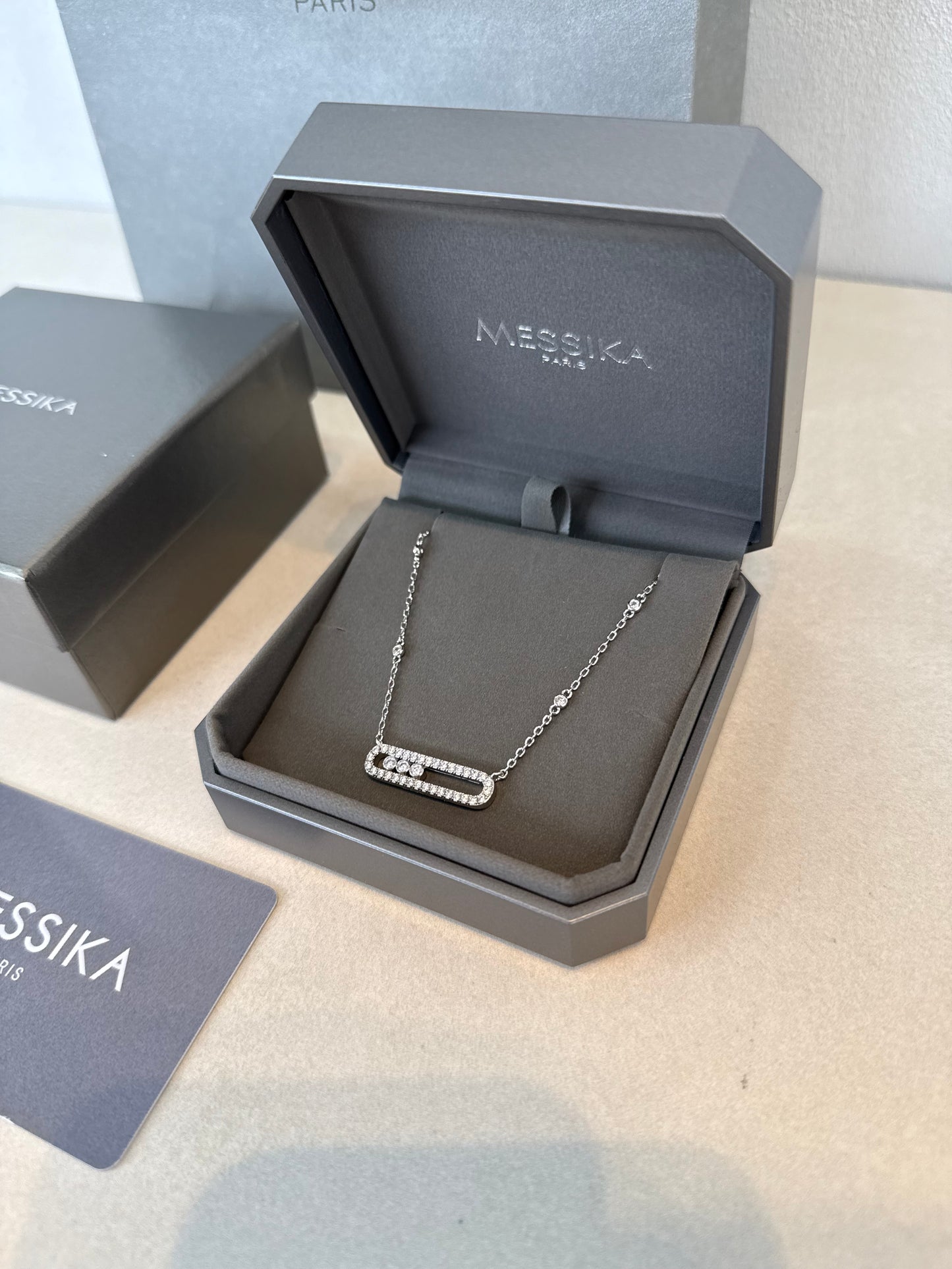 Collar Messika  plateado con diamantes