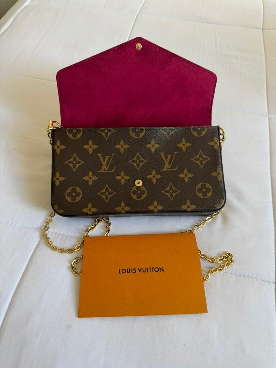 Cartera LV