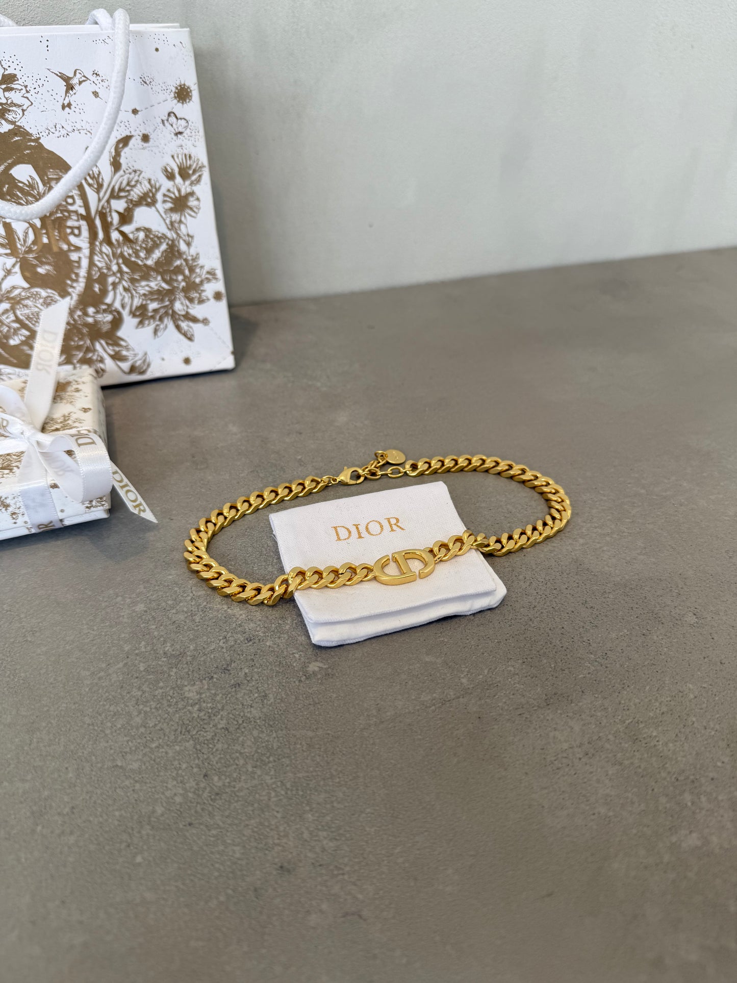 Collar CD cubana dorada