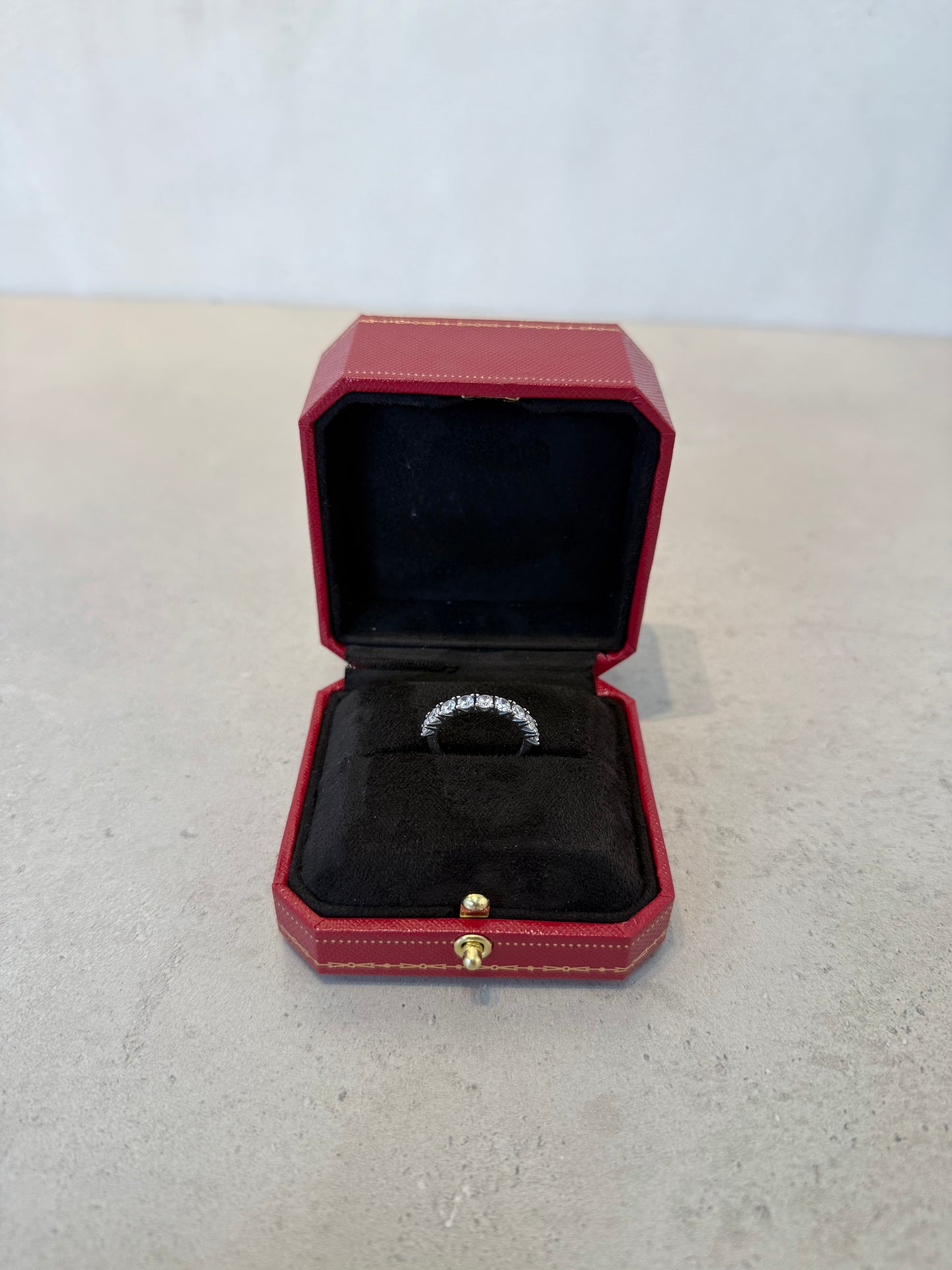 Anillo Pandora diamantes grandes