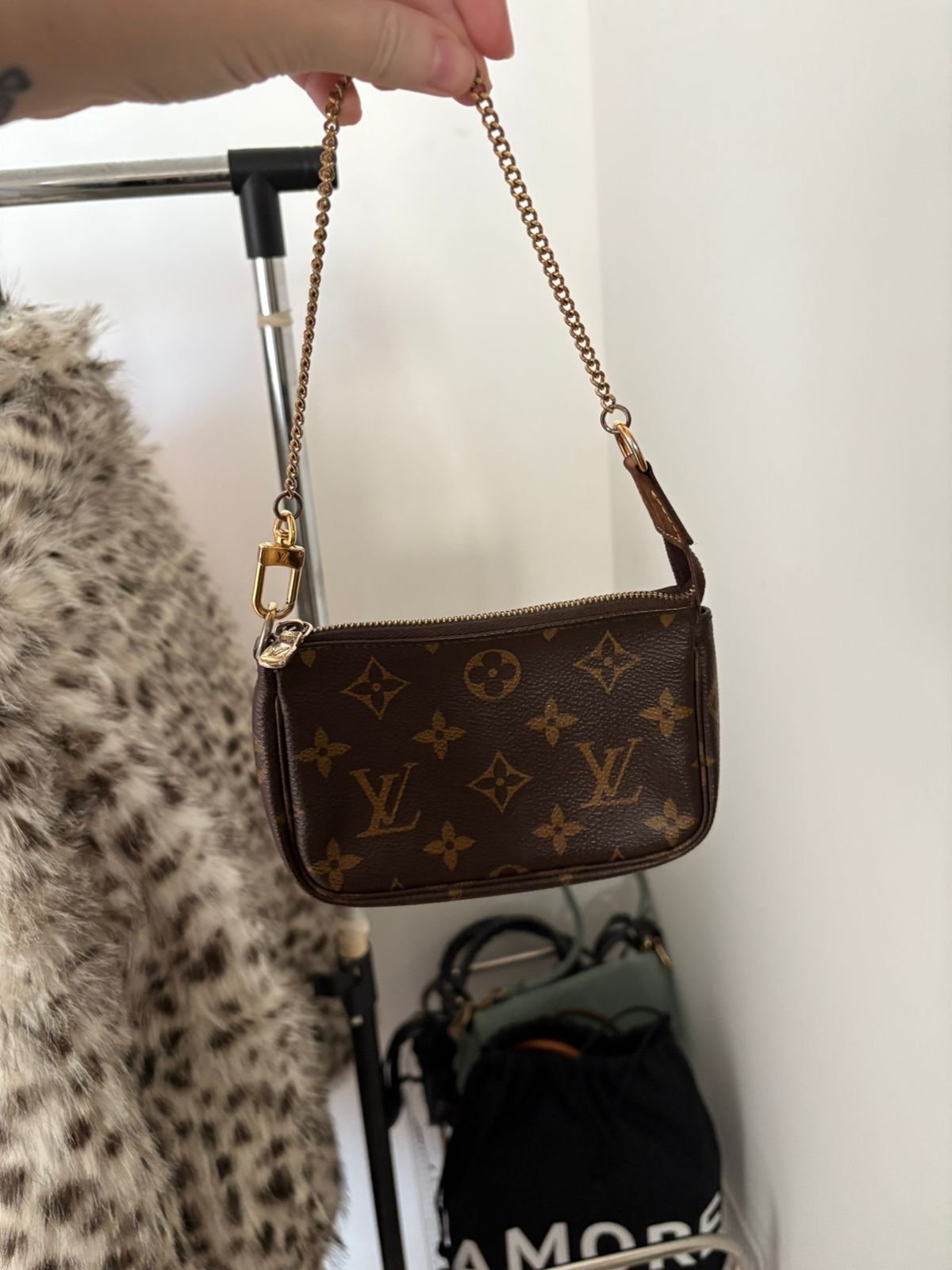 Bolso Pre-Loved mini pochette.