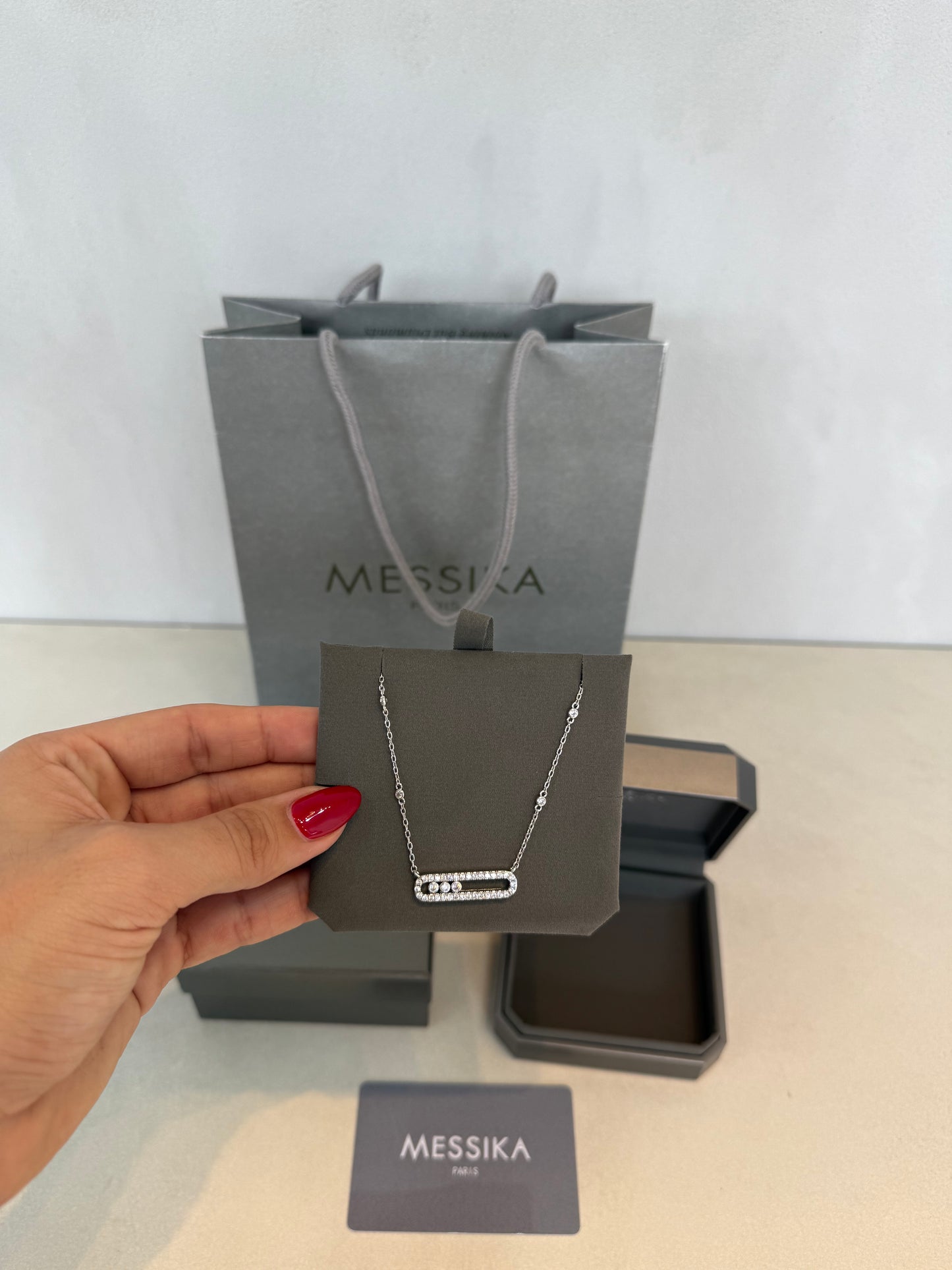 Collar Messika  plateado con diamantes