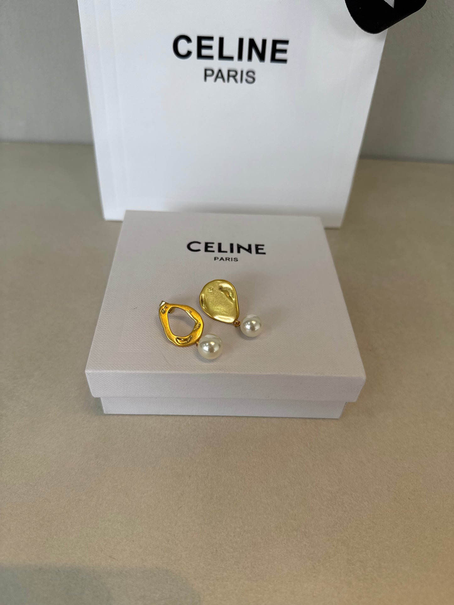 Arete CEL dorado con perla - 5485