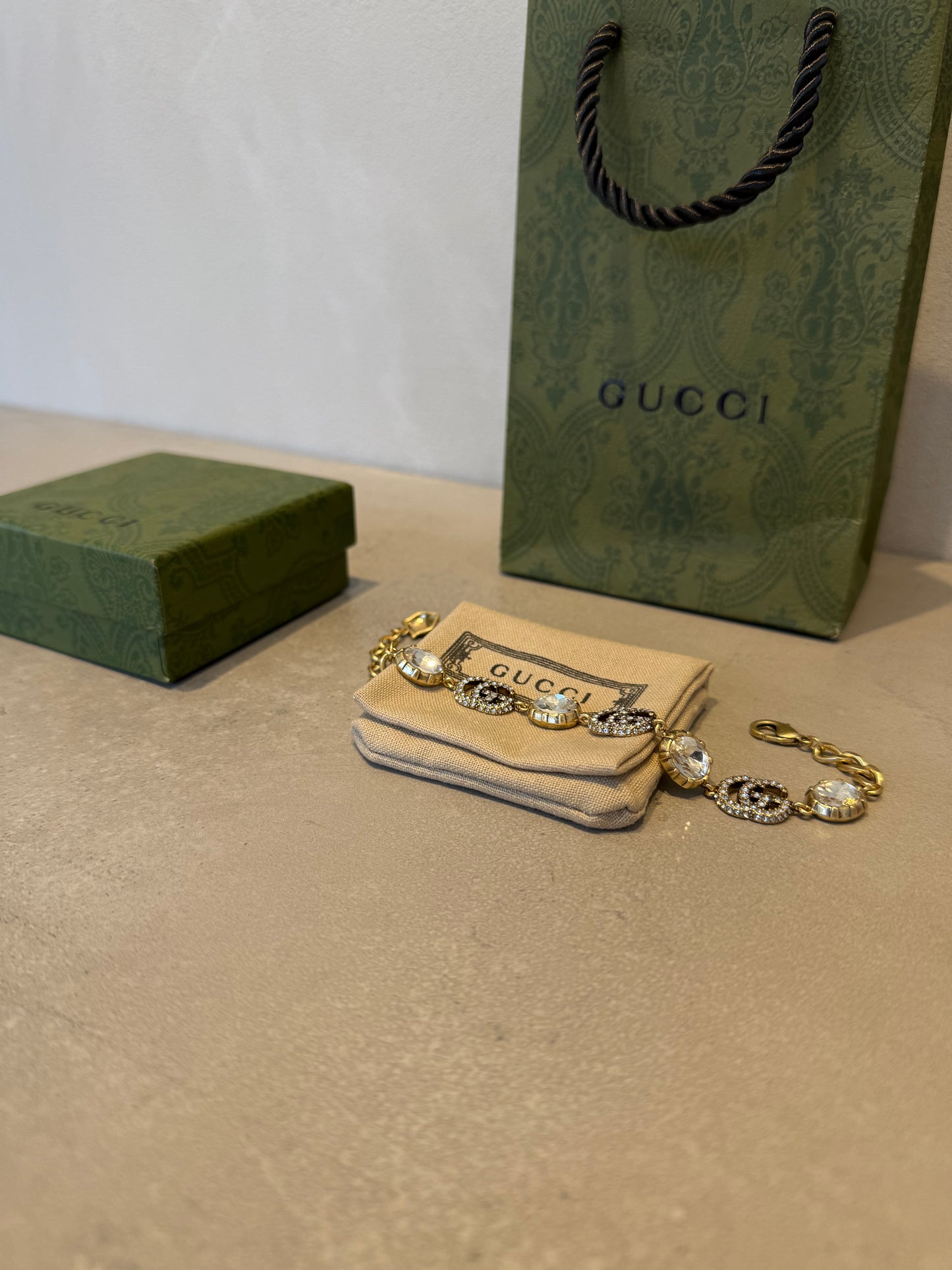 Pulsera GG logos con diamantes