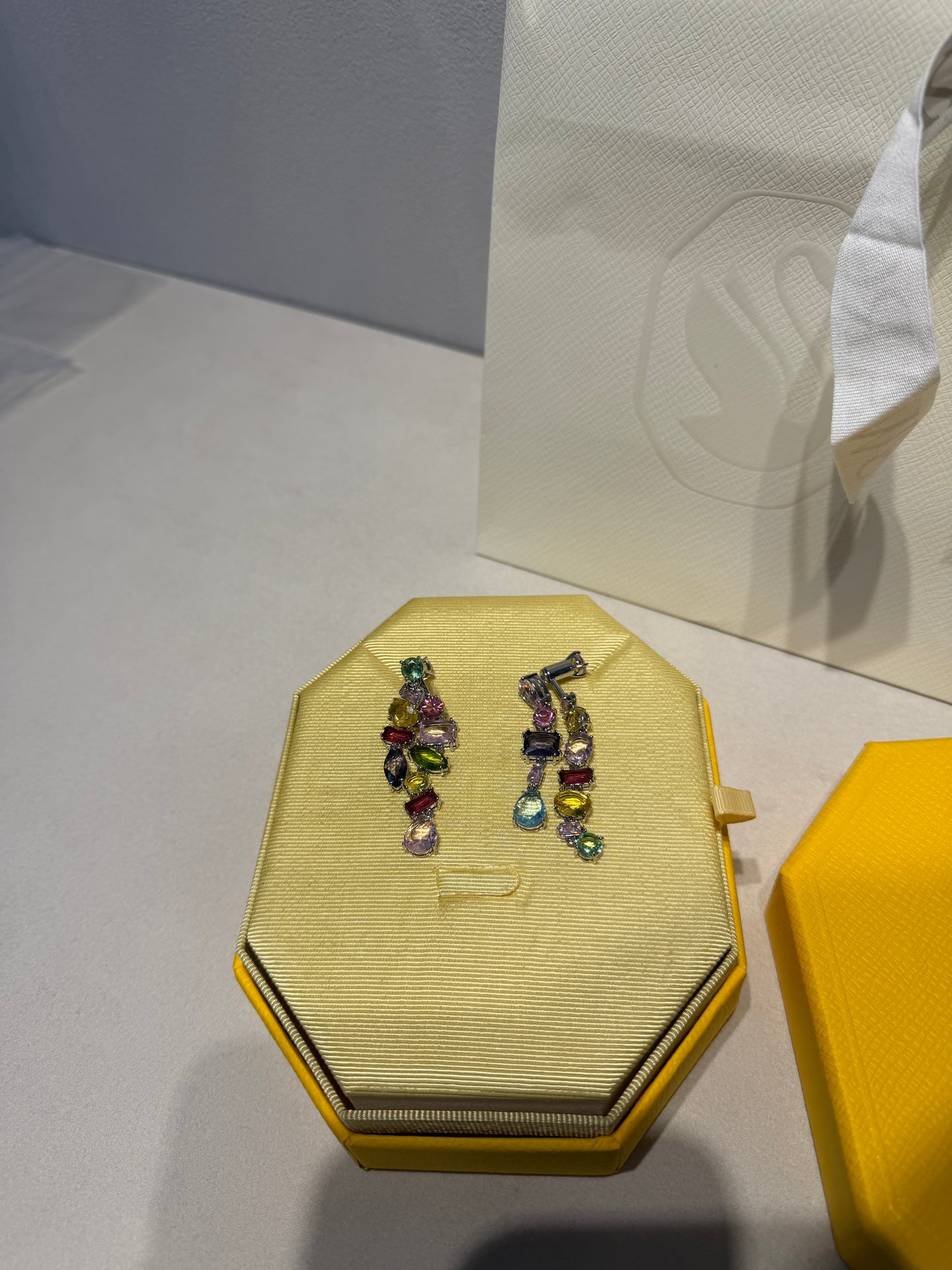 Aretes SW gema colores