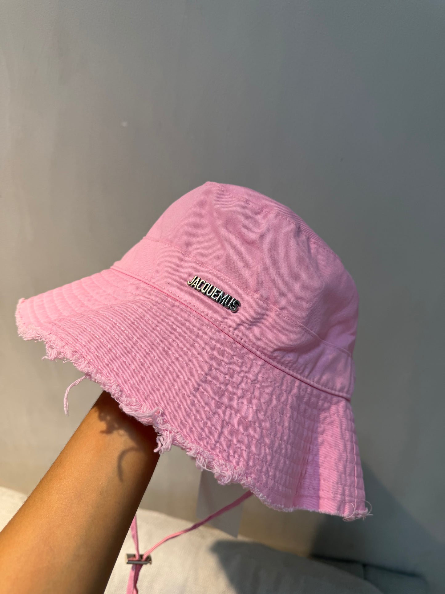 Sombrero Jacquemus rosa -5342