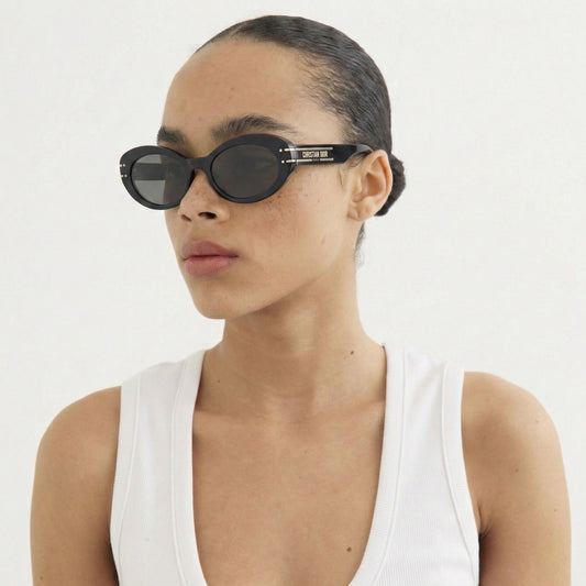 Gafas de Sol CD Cattie – Estilo Icónico y Contemporáneo