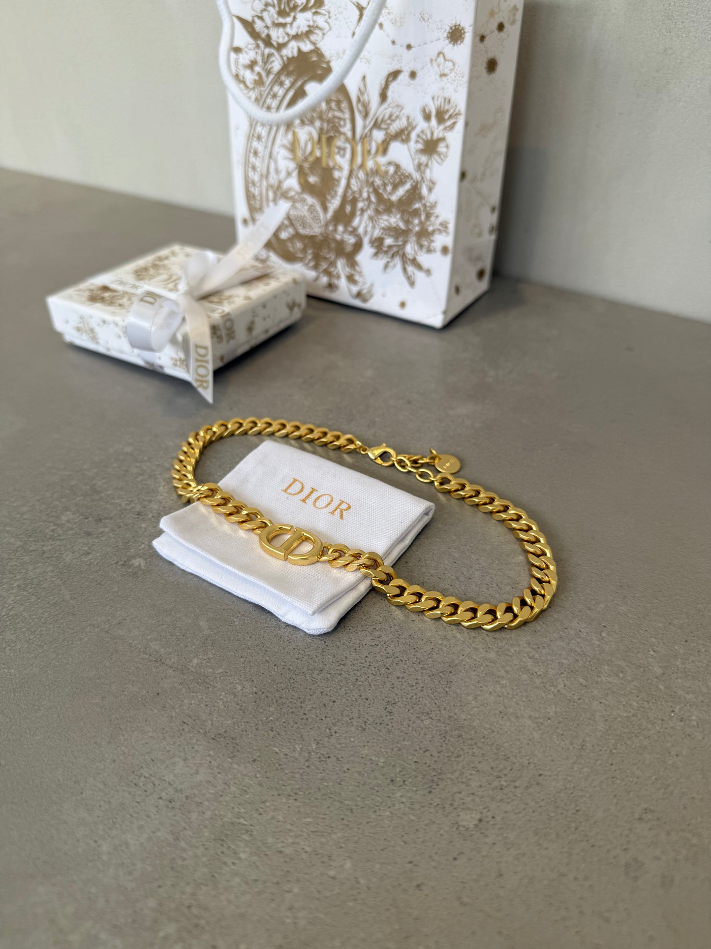 Collar CD cubana dorada