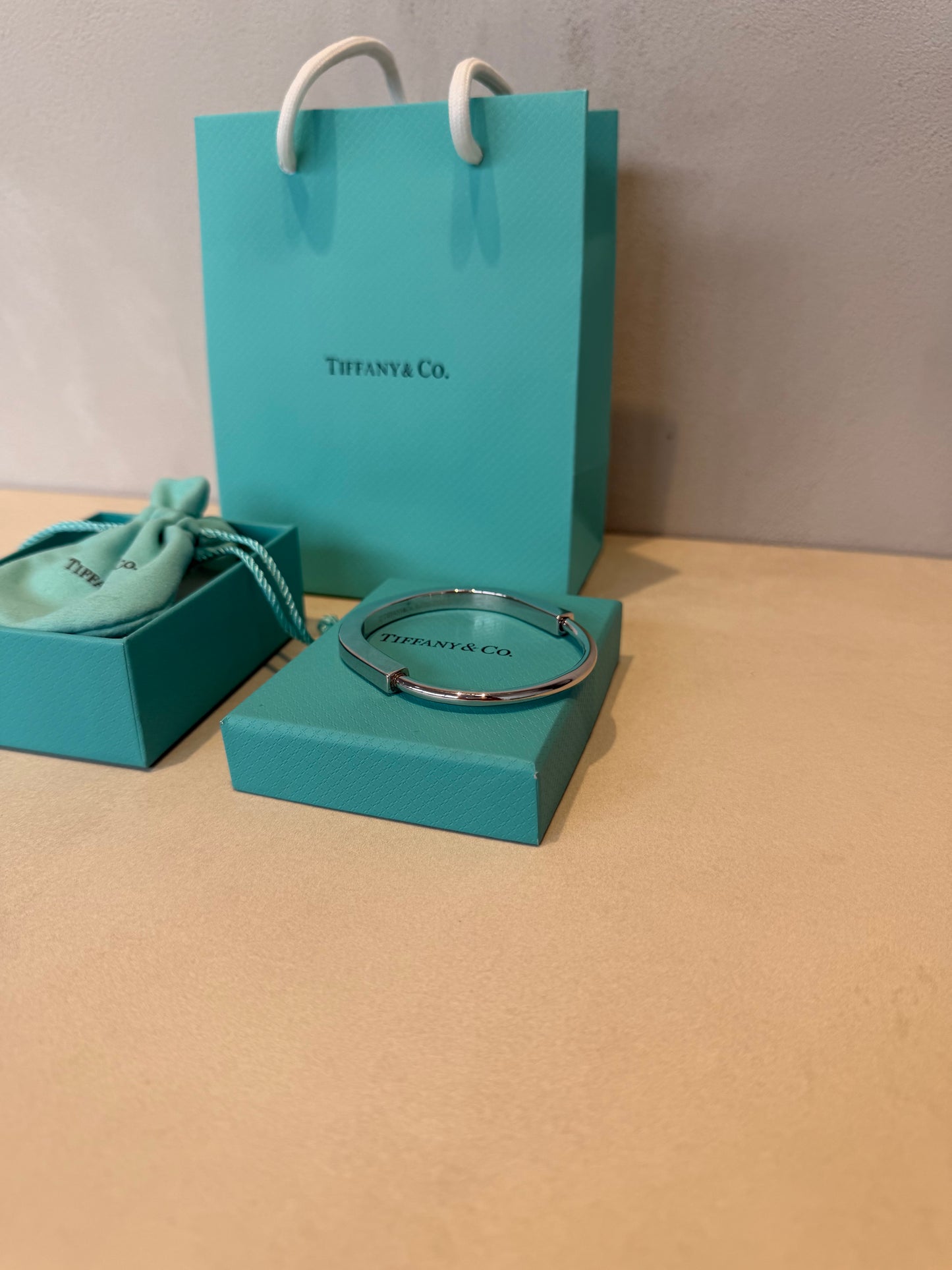 Pulsera TIF plateada PENDIENTE TALLA