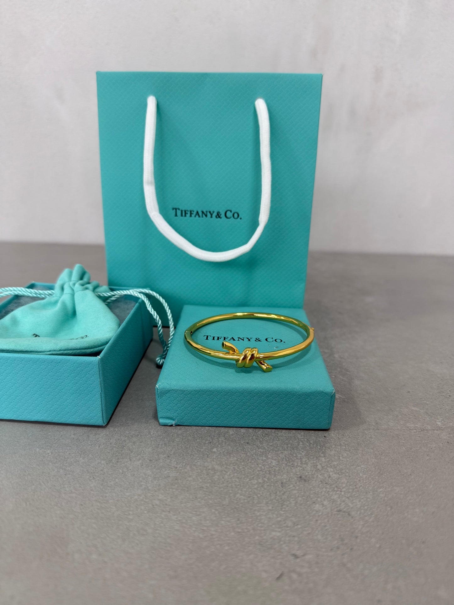 Pulsera TIF lazo dorado