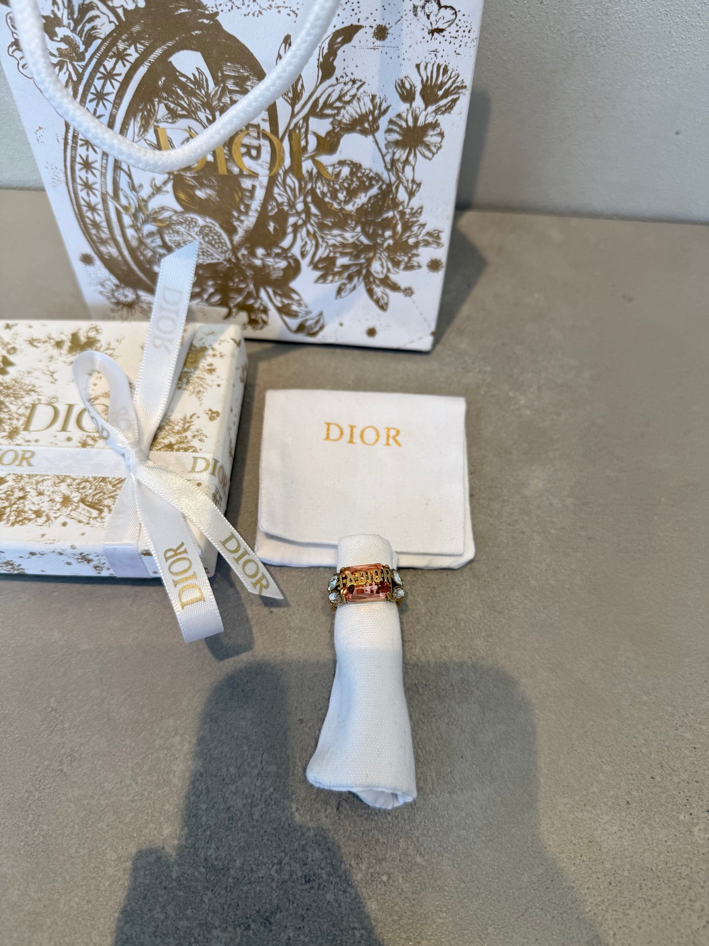 Aretes CD gema TALLA PENDIENTE